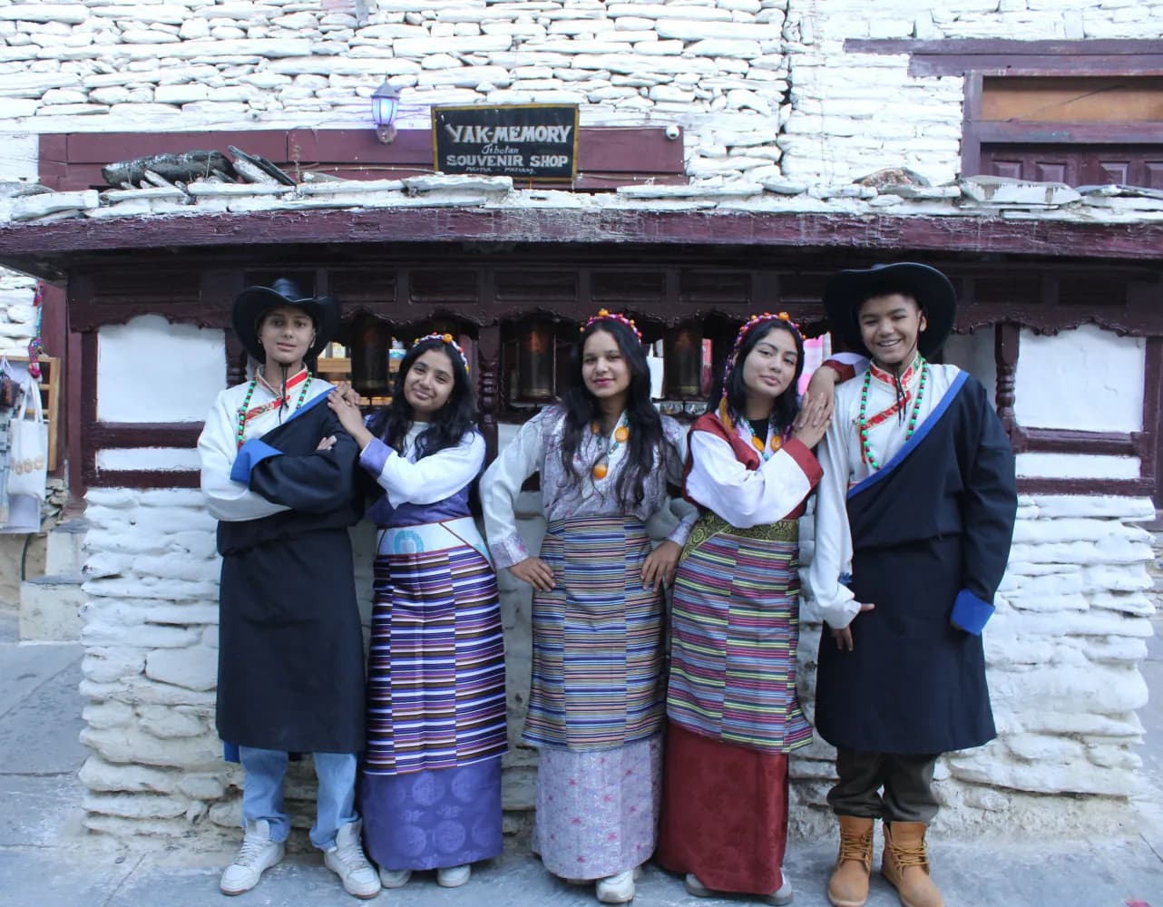 Mustang Trip 2082 11